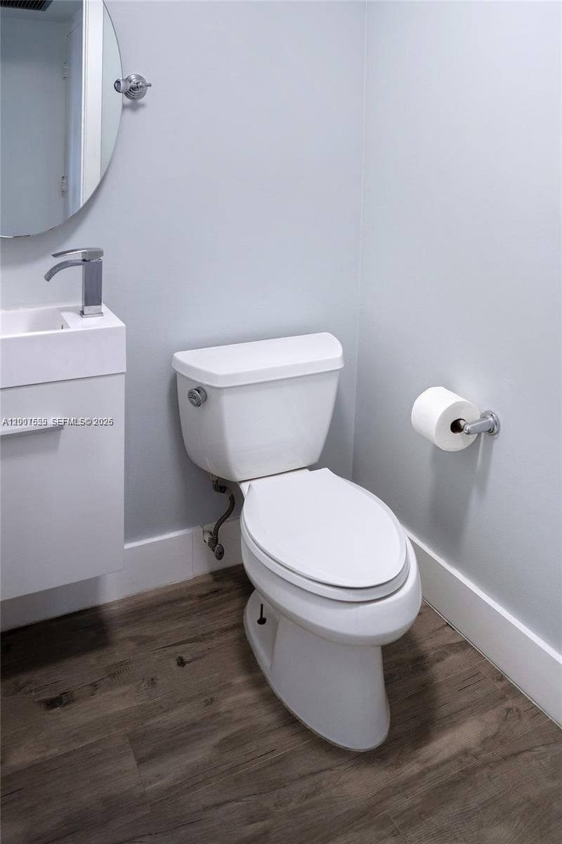 1600 S Ocean Dr 17D photo 10