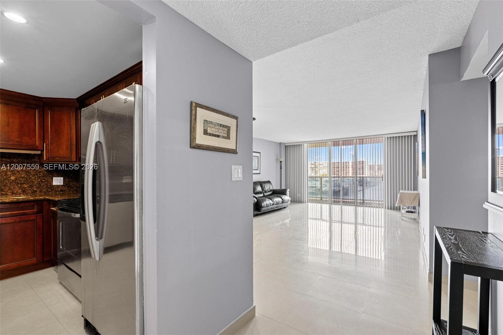 3800 S Ocean Dr 301 photo 7