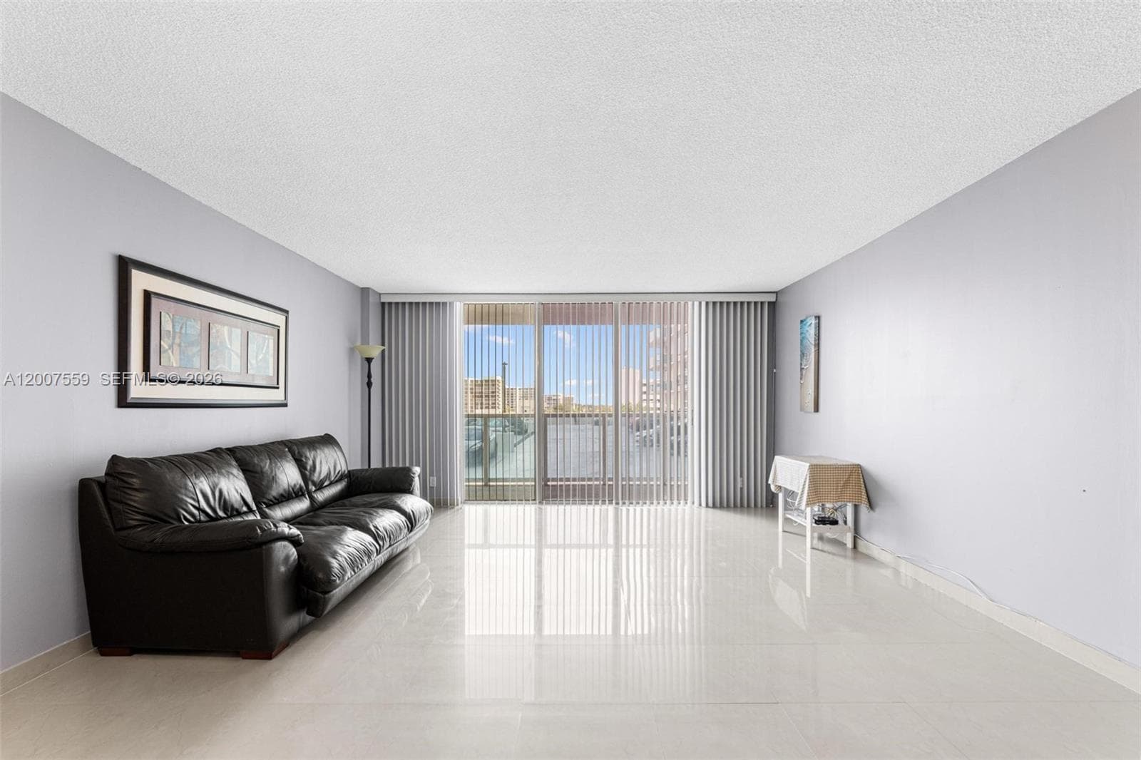 3800 S Ocean Dr 301 photo 9
