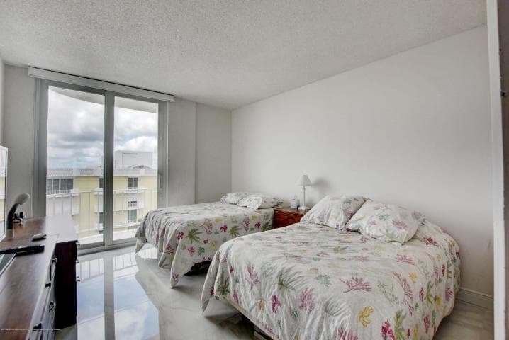 100 Worth Avenue 7 photo 13