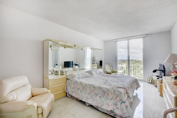 100 Worth Avenue 7 photo 17