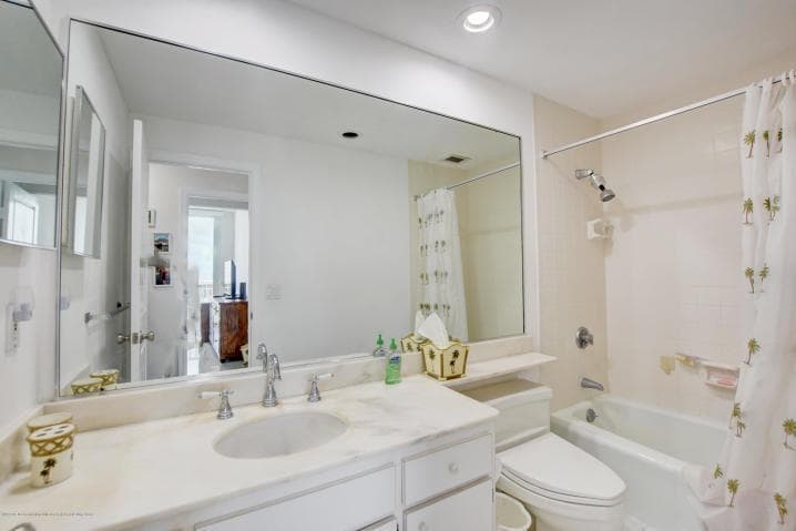 100 Worth Avenue 7 photo 16