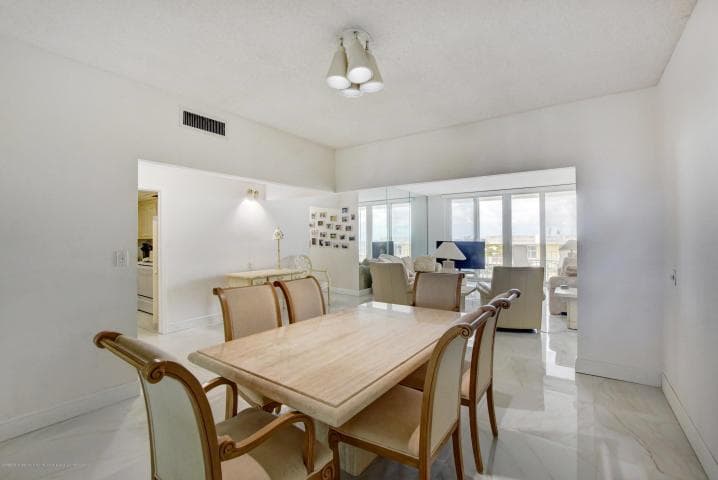 100 Worth Avenue 7 photo 8