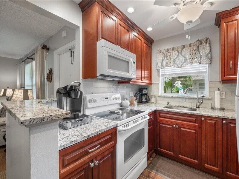 600 Snug Harbor Drive A16 photo 13