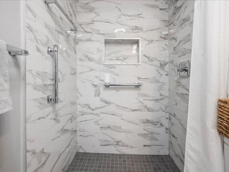 600 Snug Harbor Drive A16 photo 19