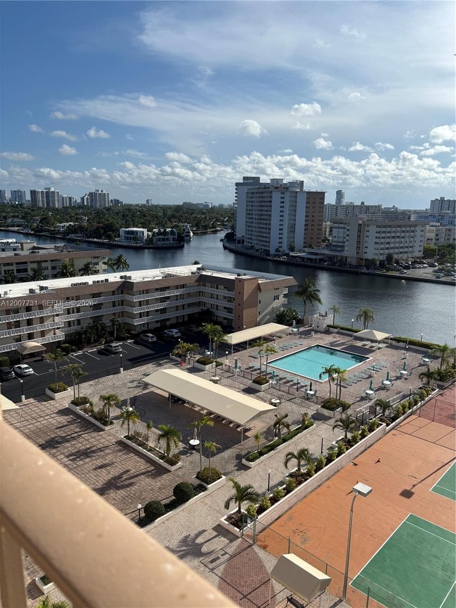 1865 S Ocean Dr 4L photo 8