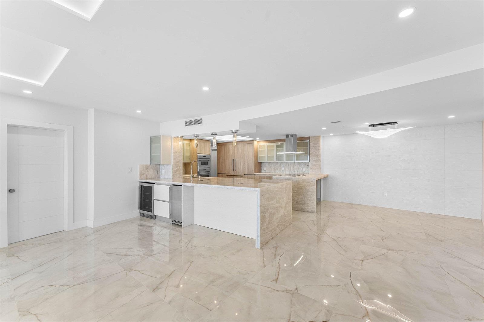 700 S Ocean Boulevard 504 photo 12