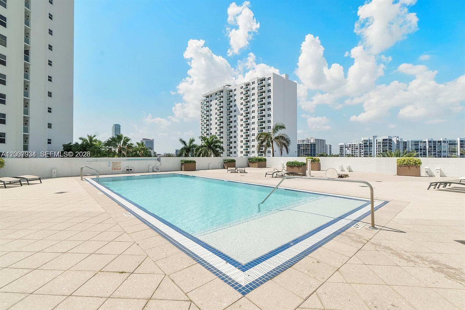 2751 S Ocean Dr 1706S photo 25