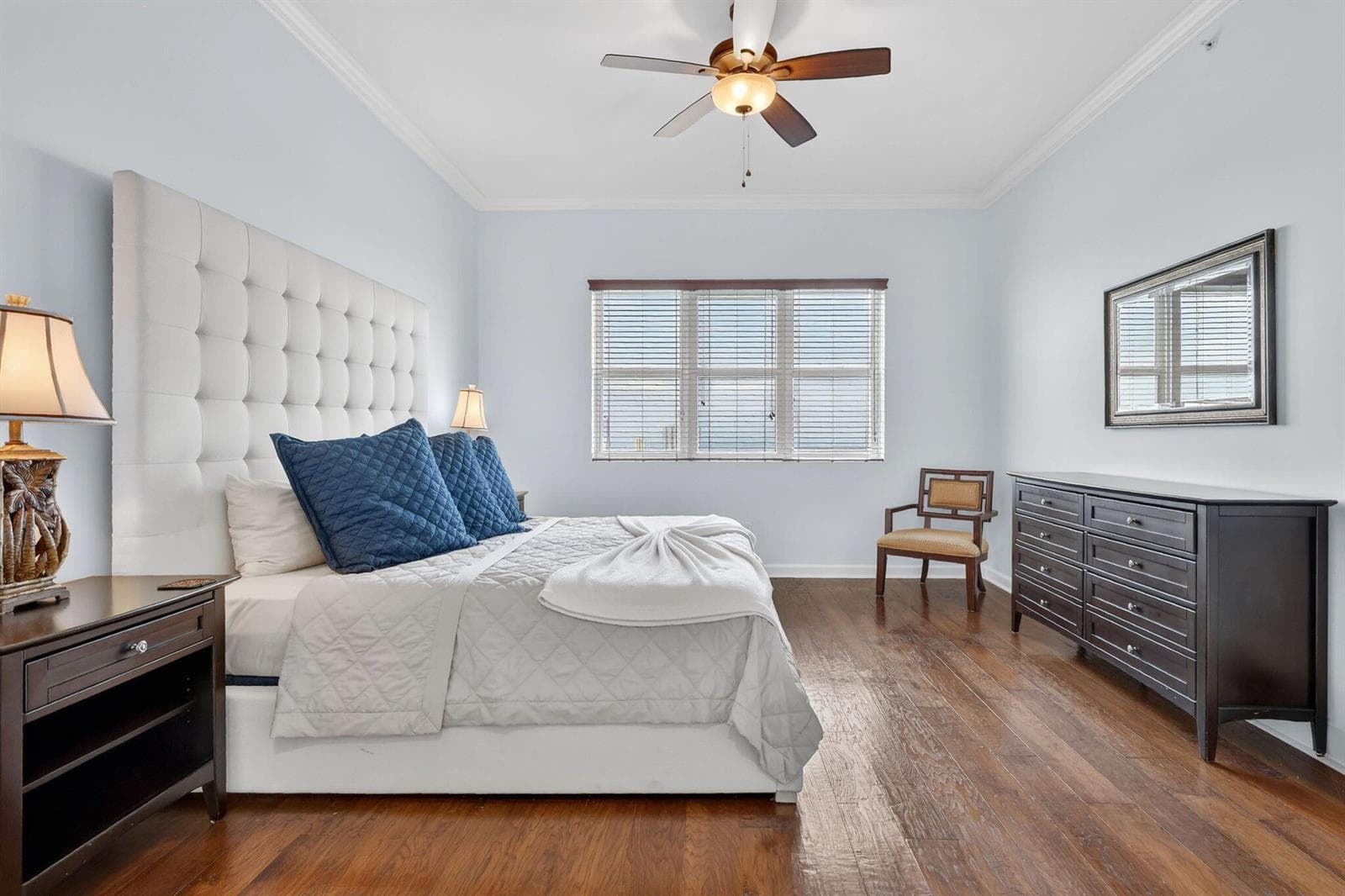 2640 Lake Shore Drive 2608 photo 23