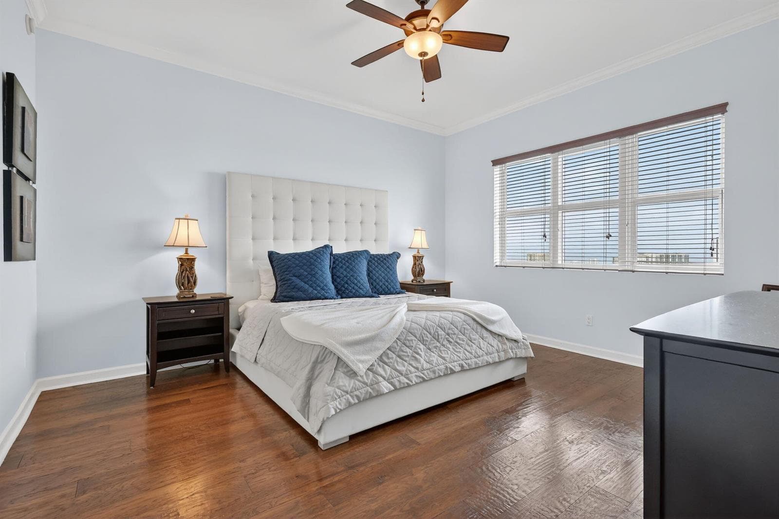 2640 Lake Shore Drive 2608 photo 21