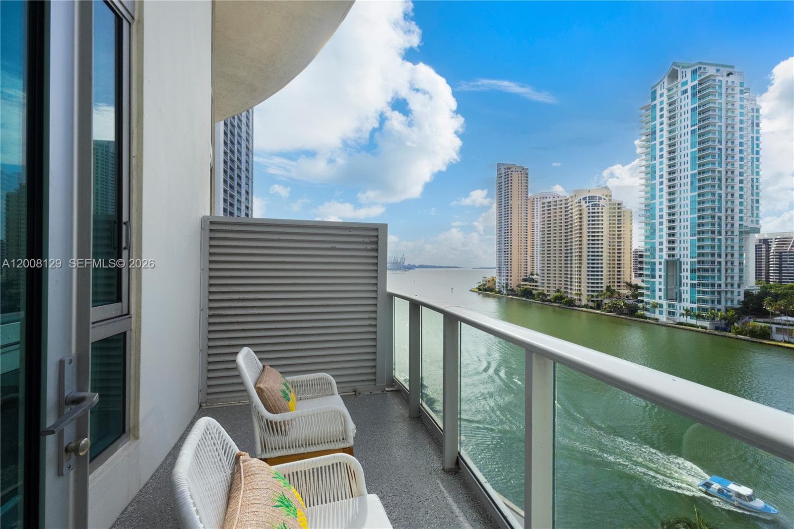 300 S Biscayne Blvd L-1014 photo 4