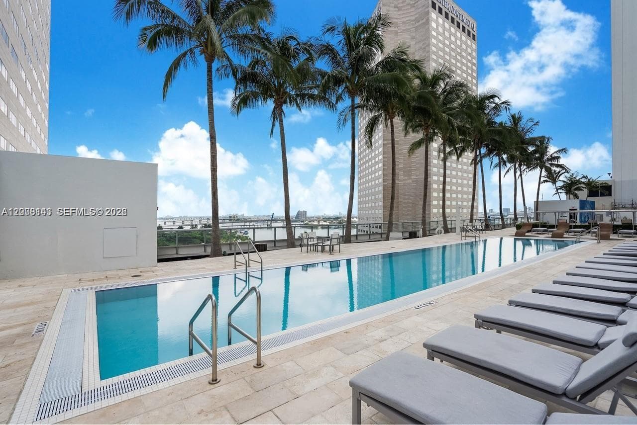 335 S Biscayne Blvd 1106 photo 23