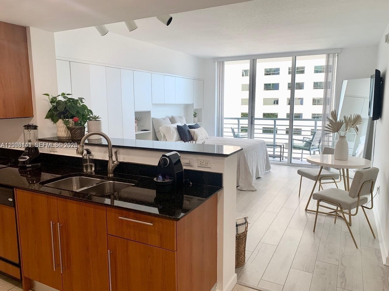 335 S Biscayne Blvd 1106 photo 15