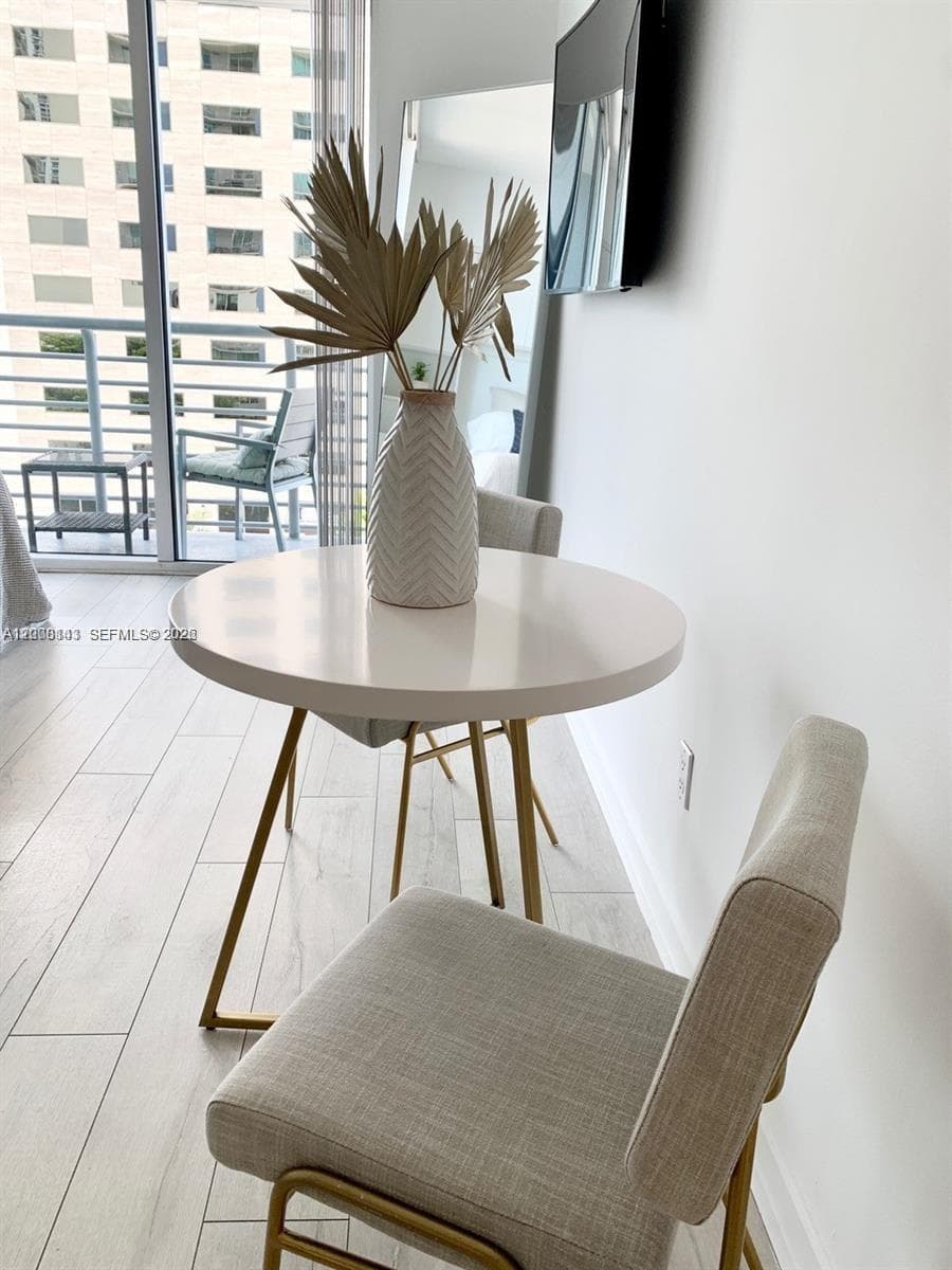 335 S Biscayne Blvd 1106 photo 8