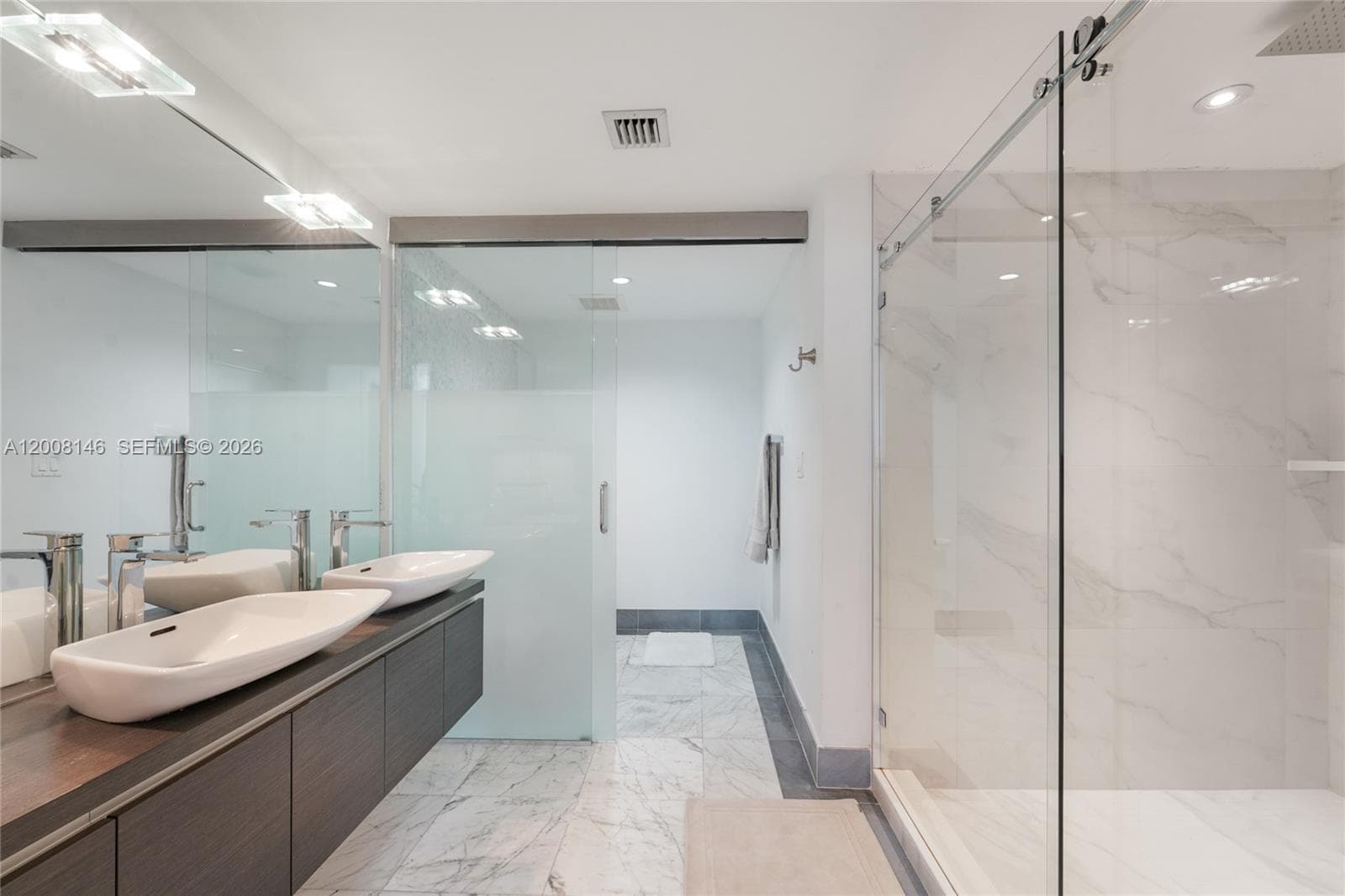 200 Biscayne Boulevard Way 3613 photo 17
