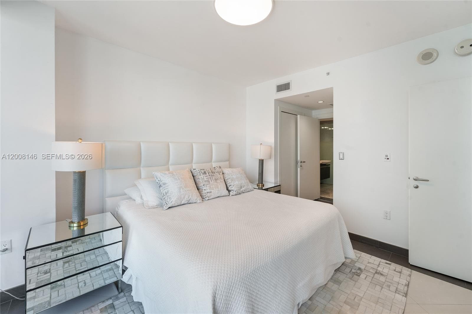 200 Biscayne Boulevard Way 3613 photo 14