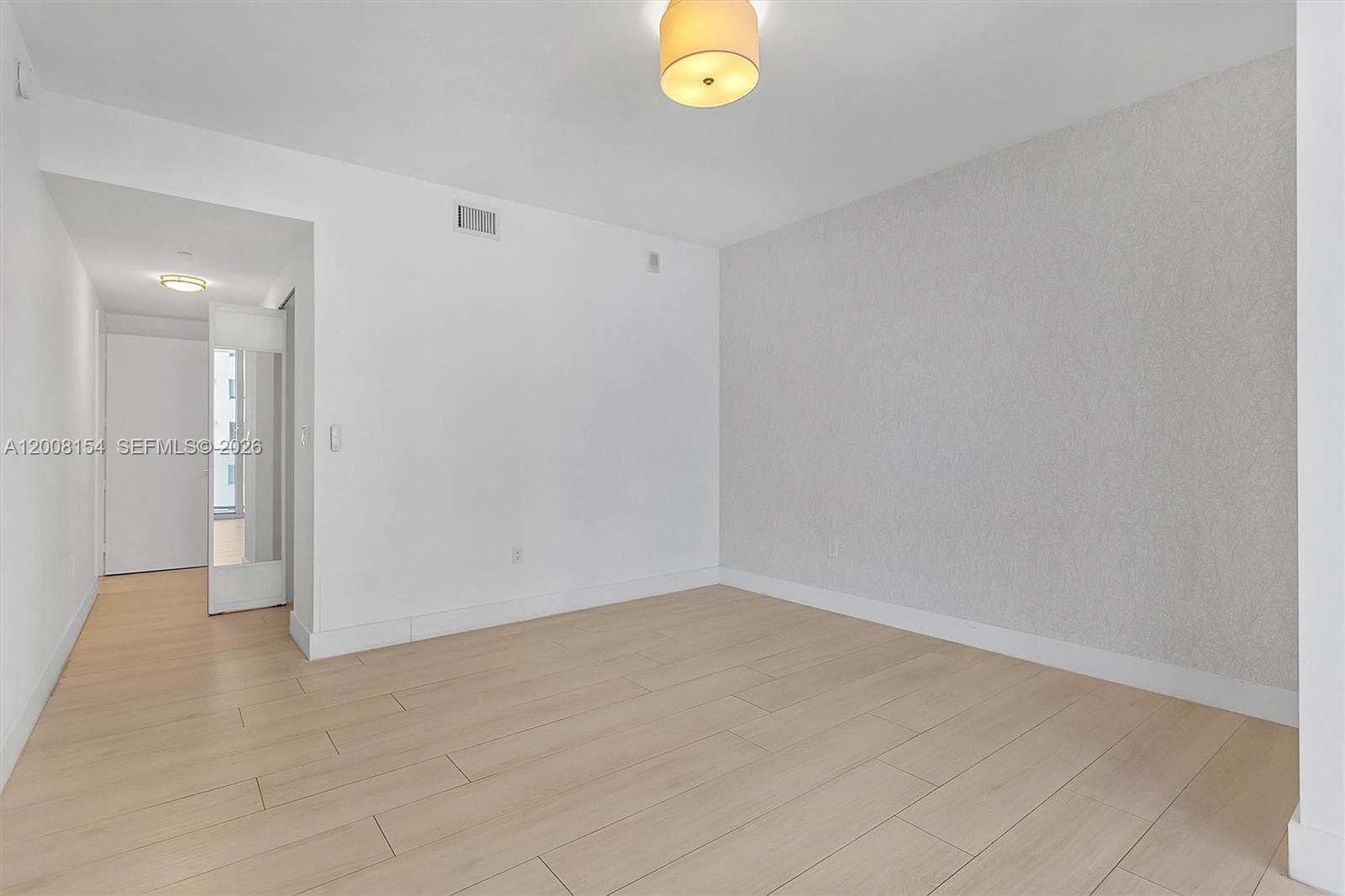 488 NE 18th St 2315 photo 21