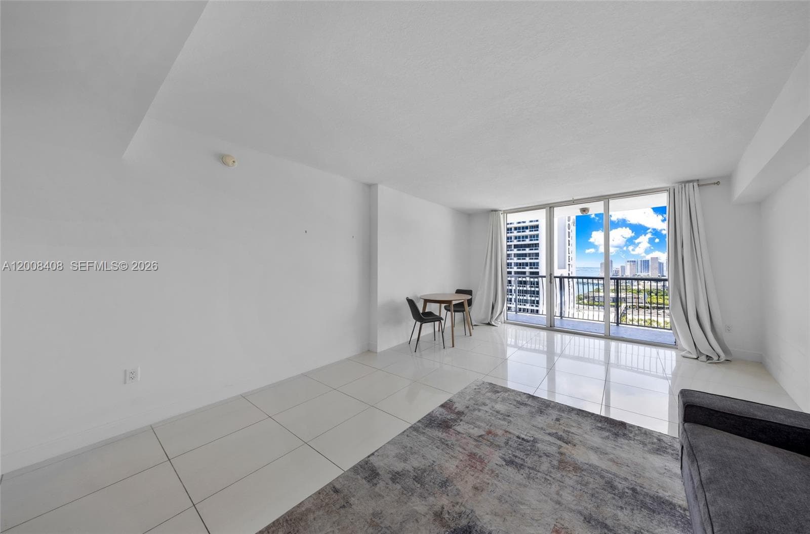 1750 N Bayshore Dr 3308 photo 5