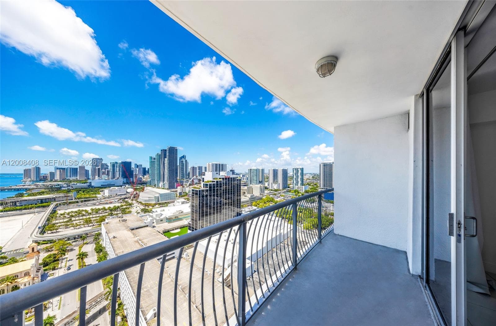 1750 N Bayshore Dr 3308 photo 9