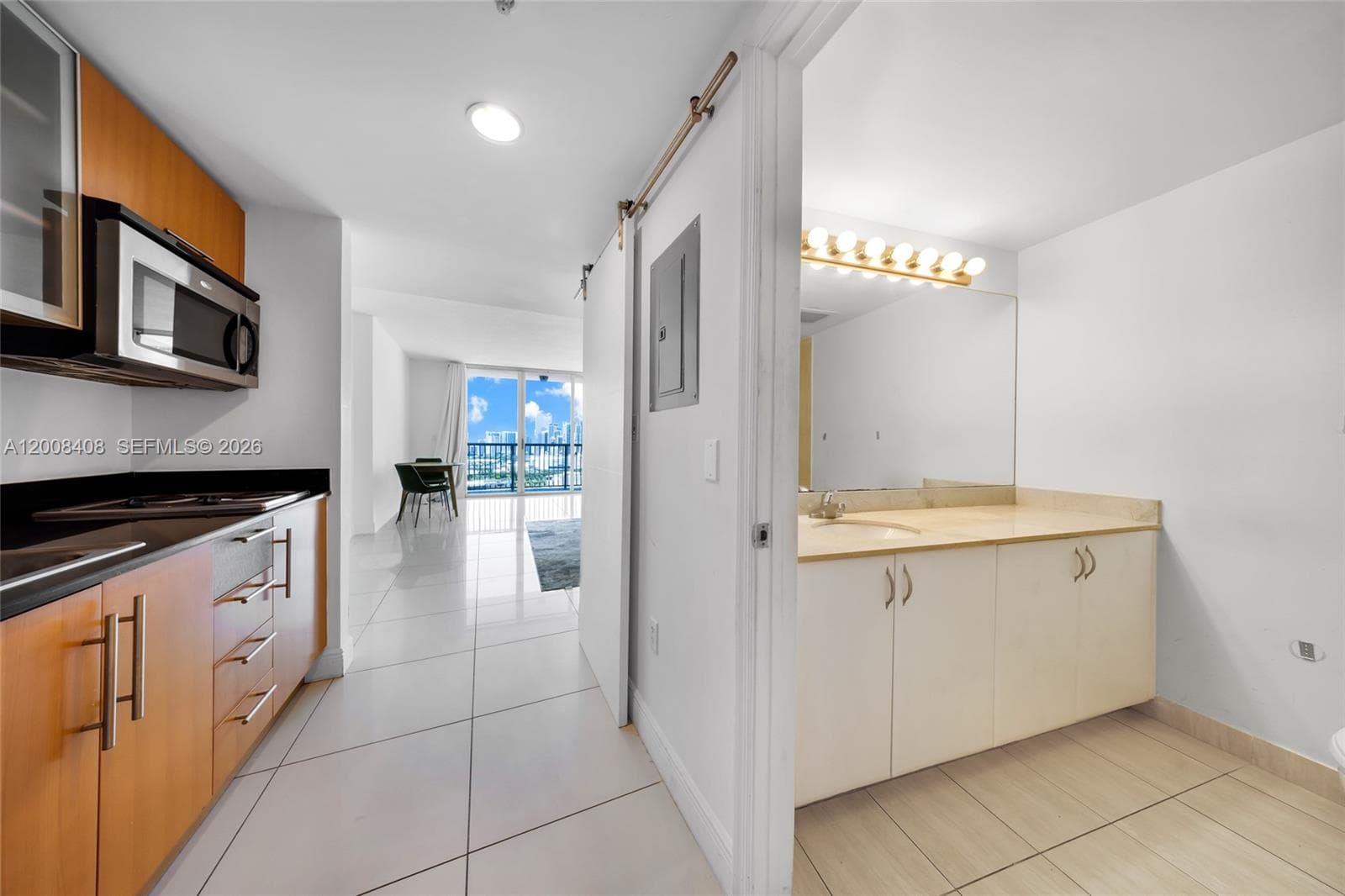 1750 N Bayshore Dr 3308 photo 24