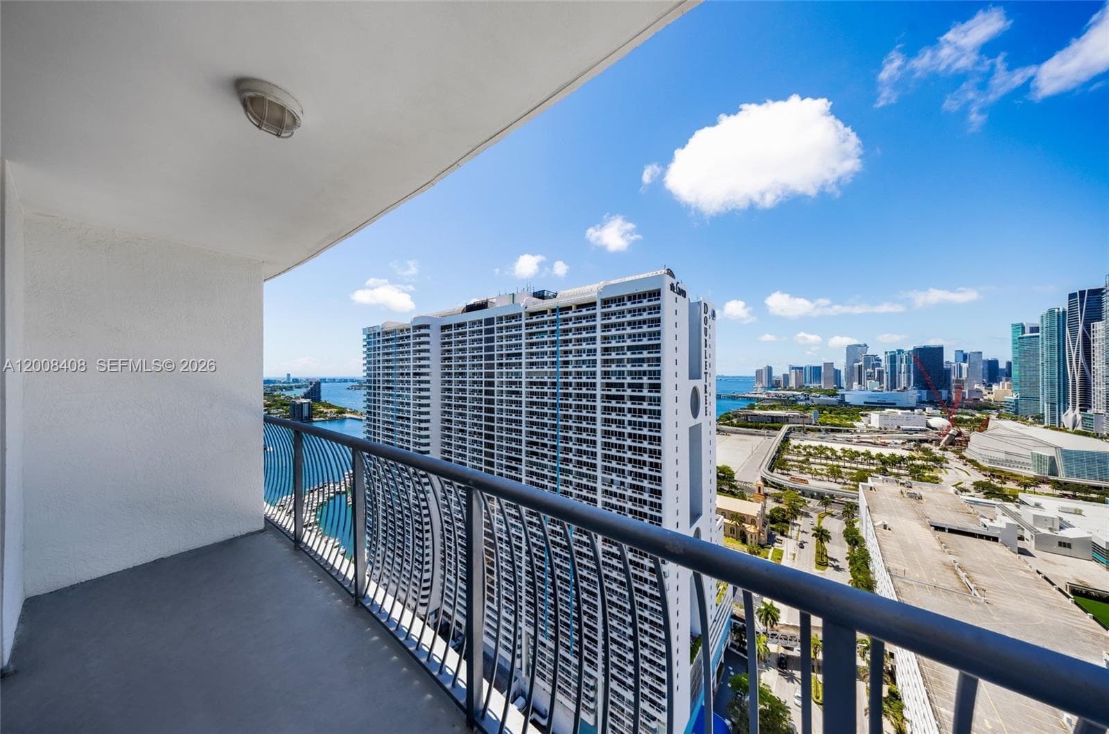 1750 N Bayshore Dr 3308 photo 8