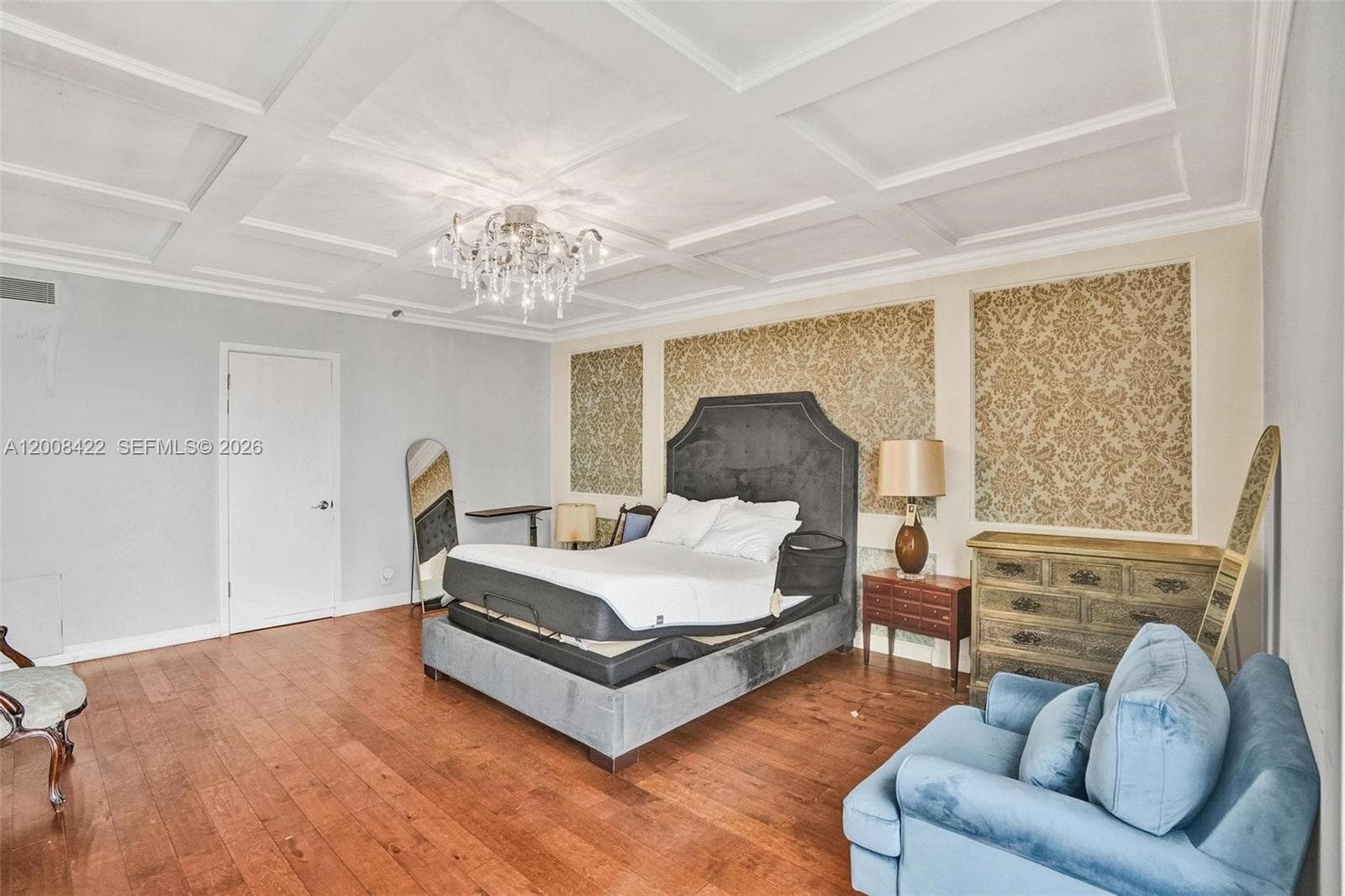 19355 Turnberry Way 8K photo 14