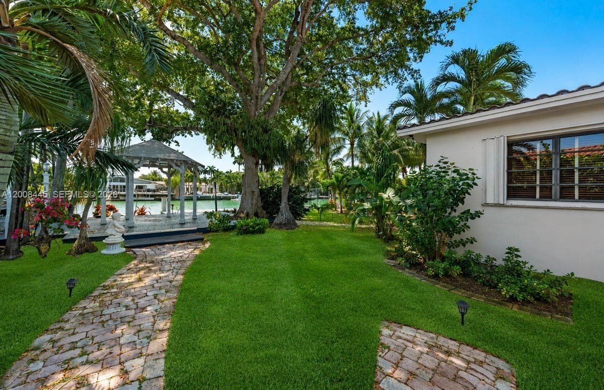 540 S Shore Dr photo 6