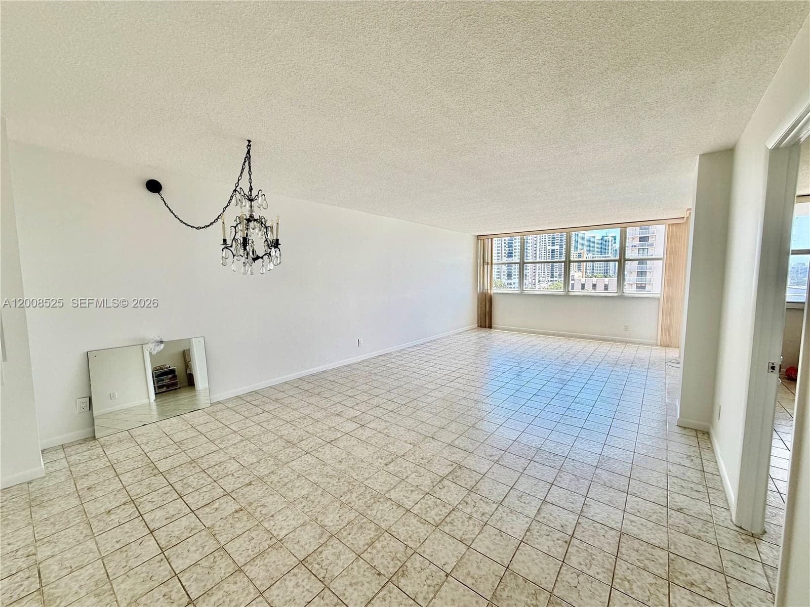 1410 S Ocean Dr 607 photo 2