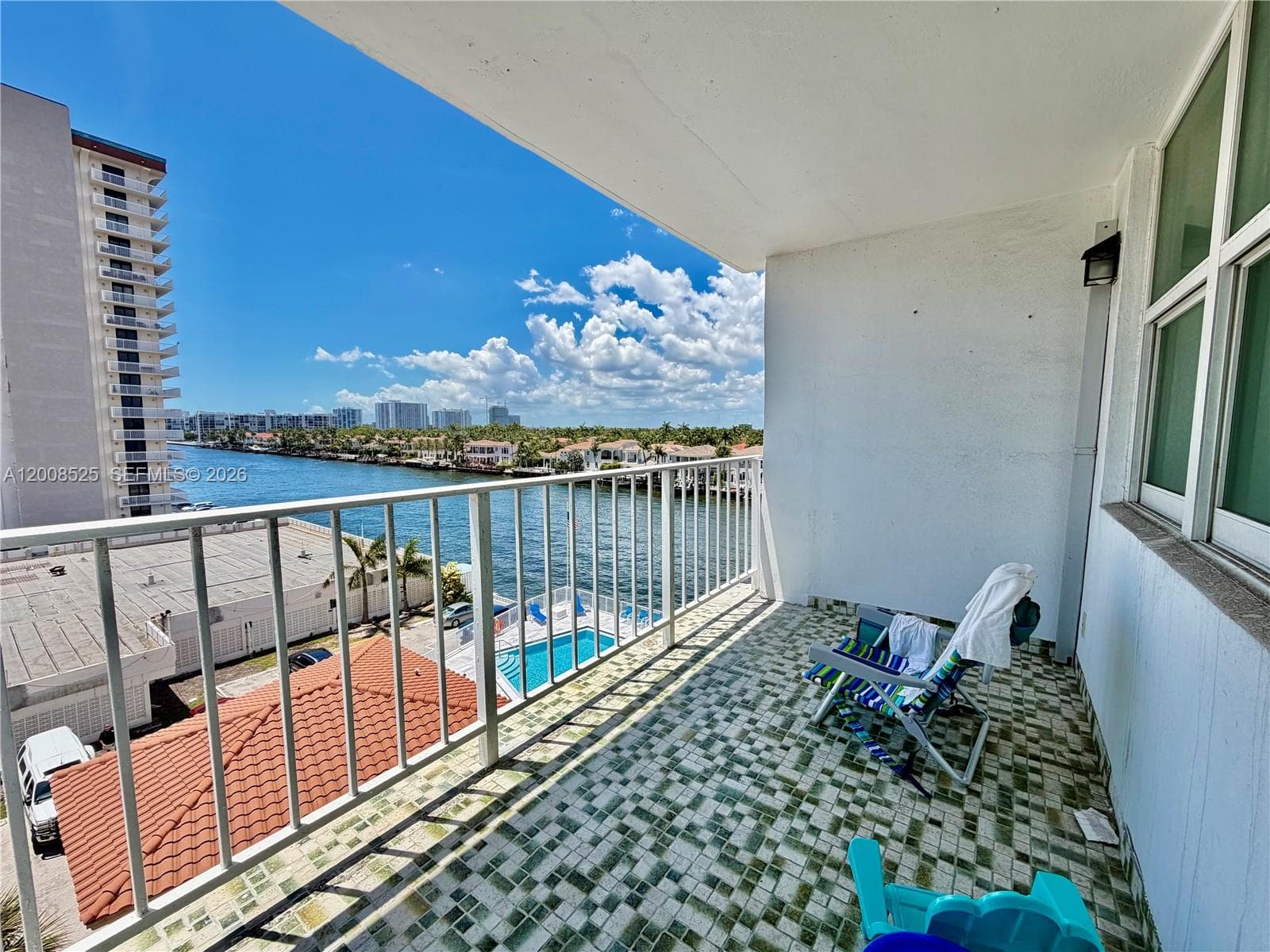 1410 S Ocean Dr 607 photo 17