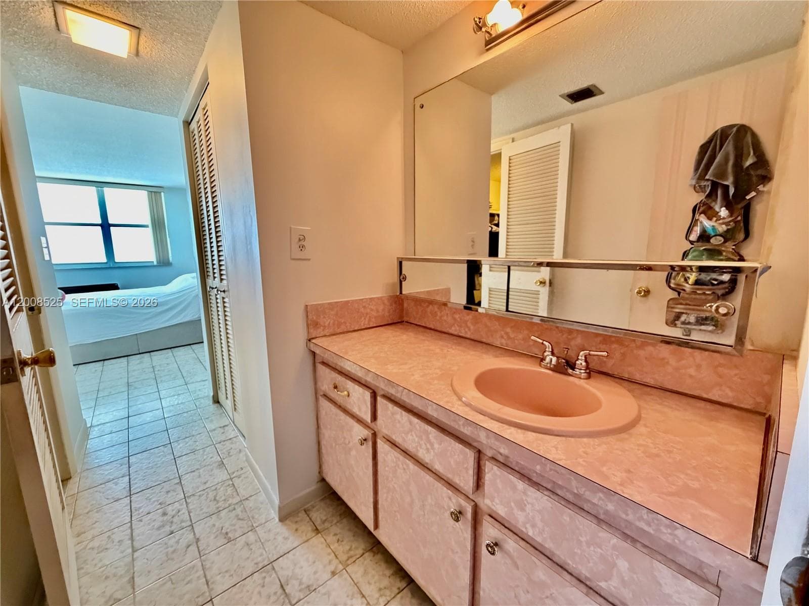 1410 S Ocean Dr 607 photo 16