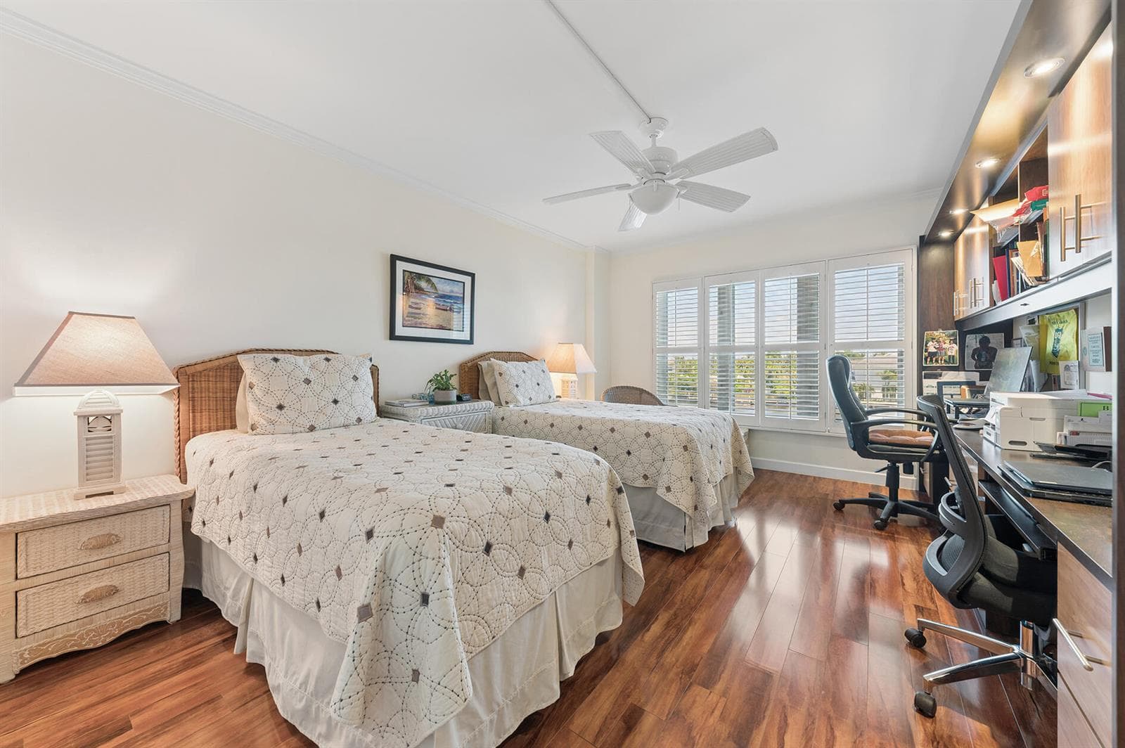 555 SE 6th Avenue 3d photo 10