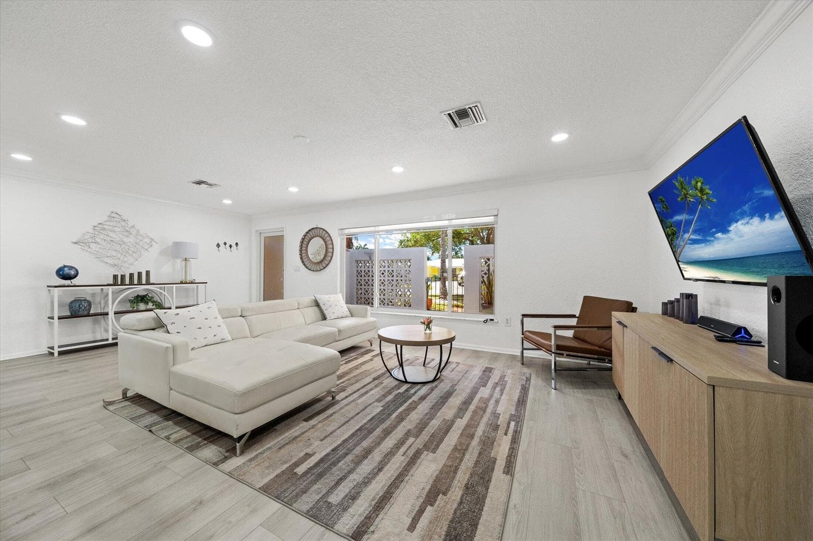 421 SW 18th Street photo 9