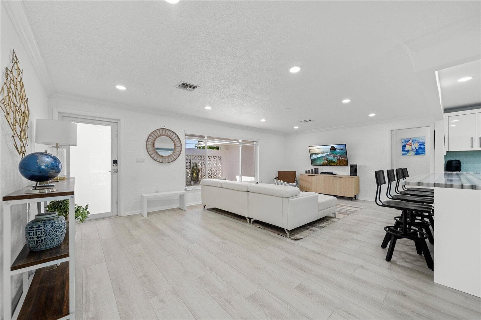 421 SW 18th Street photo 8