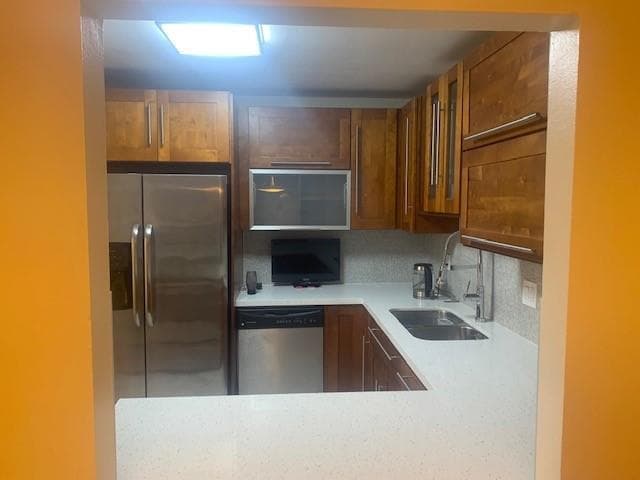 200 Leslie Drive 626 photo 10