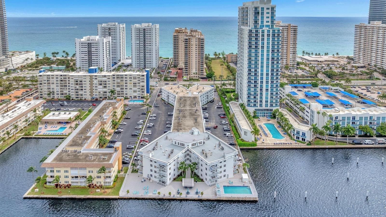 1913 S Ocean Drive 207 photo 1
