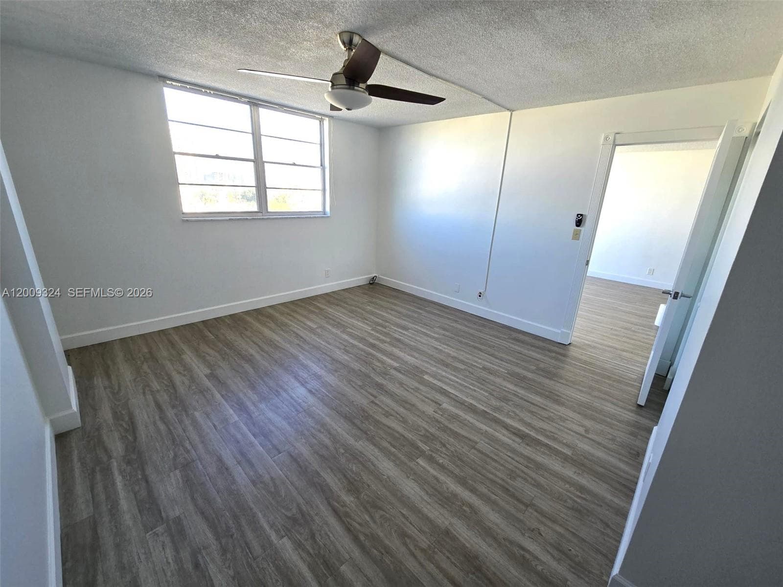 3703 NE 166th St 609 photo 11