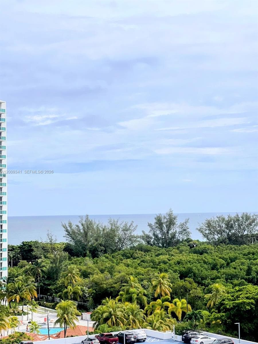 300 Bayview Dr 915 photo 22