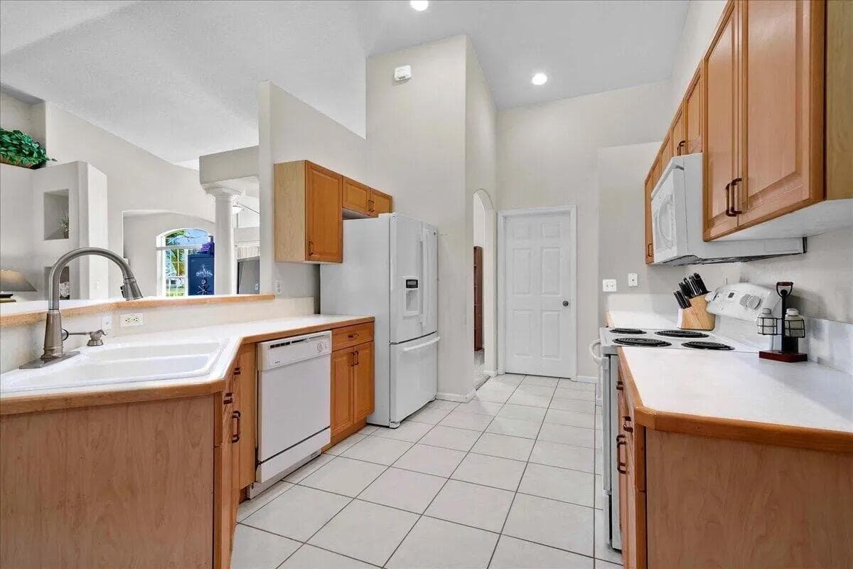 13253 N 75th Ln Lane N photo 8