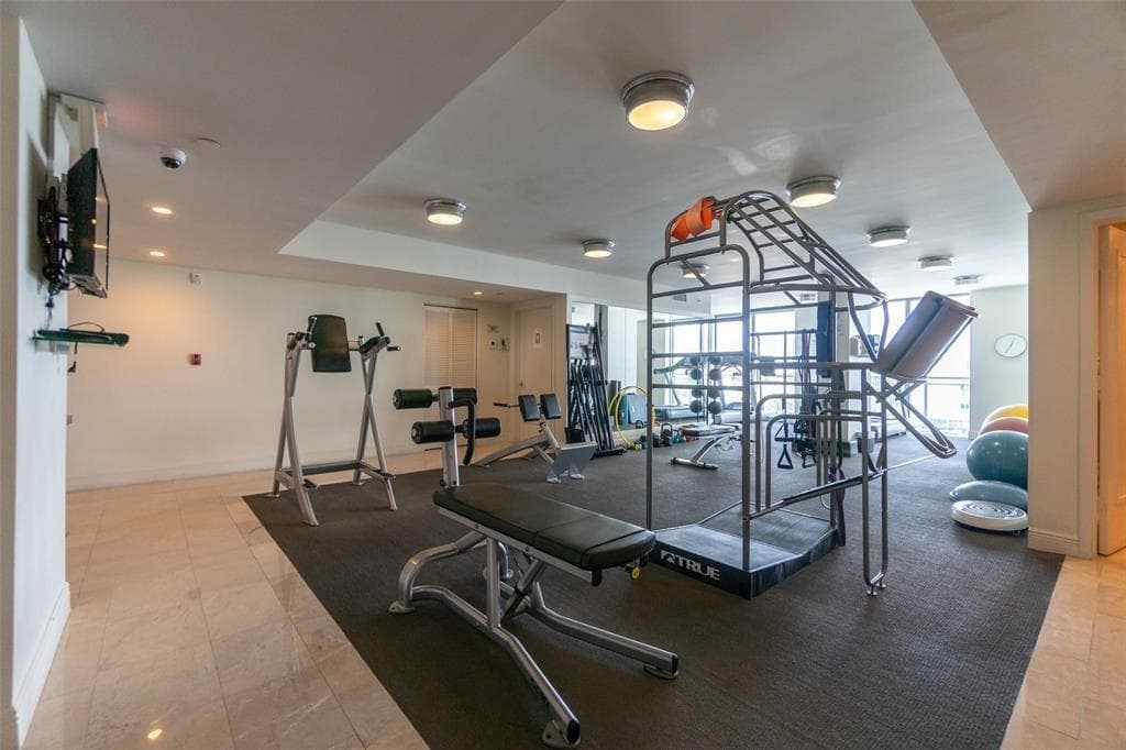 9400 W Bay Harbor Drive 202 photo 2