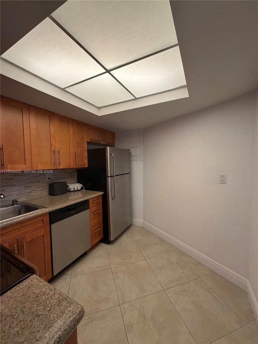 3180 S Ocean Dr 1705 photo 8