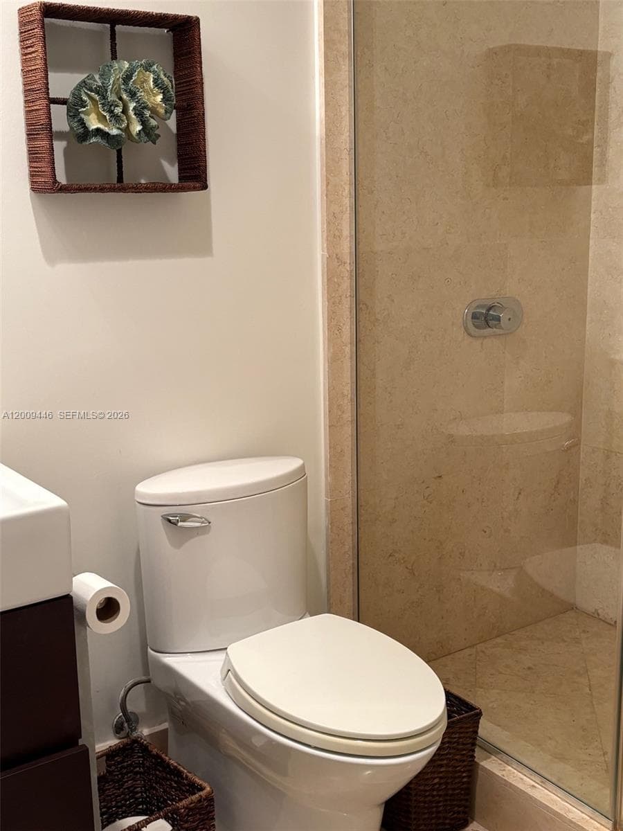 5875 Collins Ave 708 photo 13