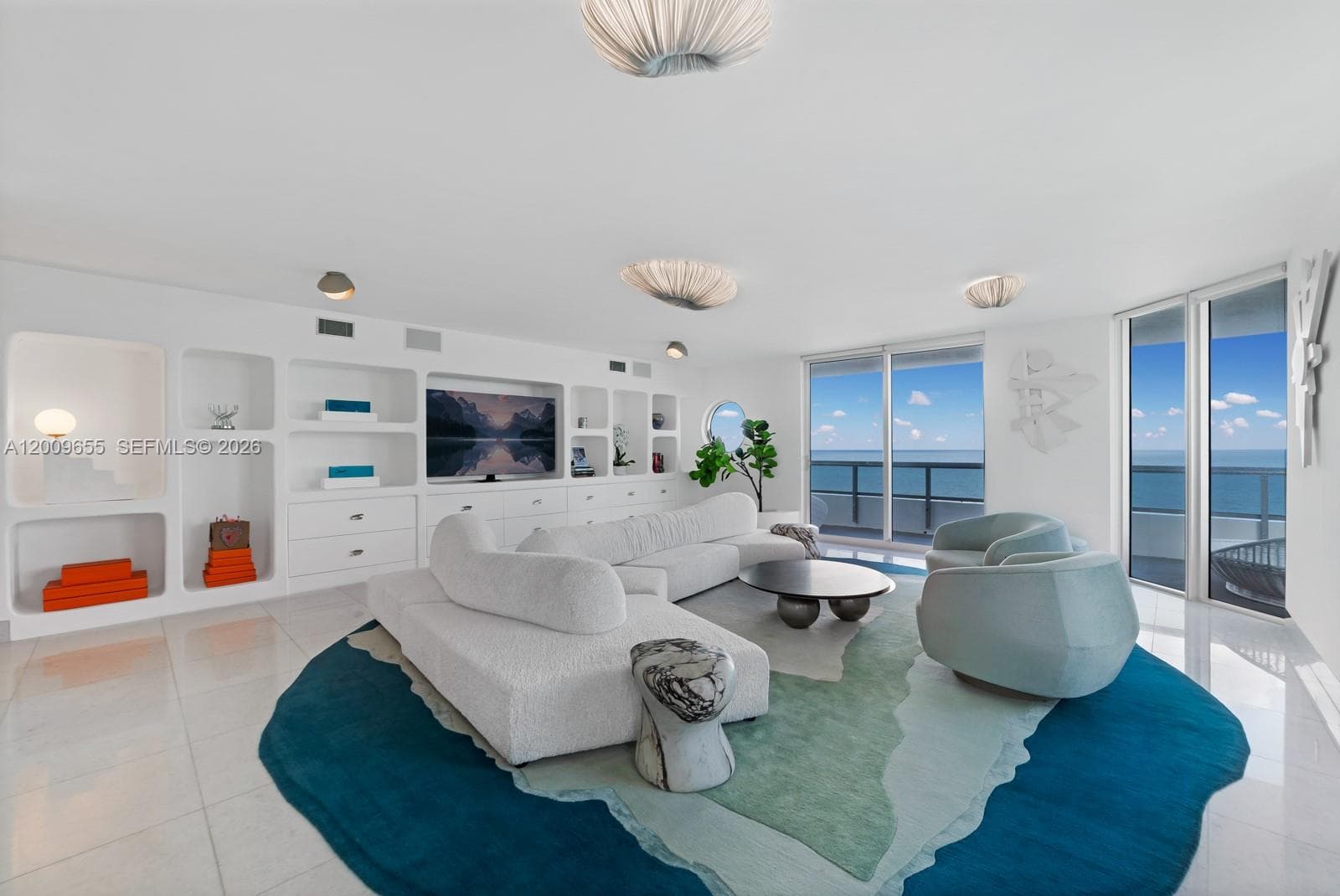 5801 Collins Ave 1200 photo 4