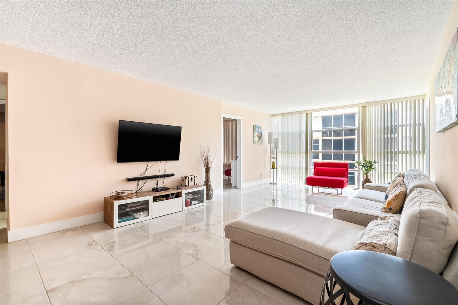 2000 Atlantic Shores Boulevard Apt 410 photo 13