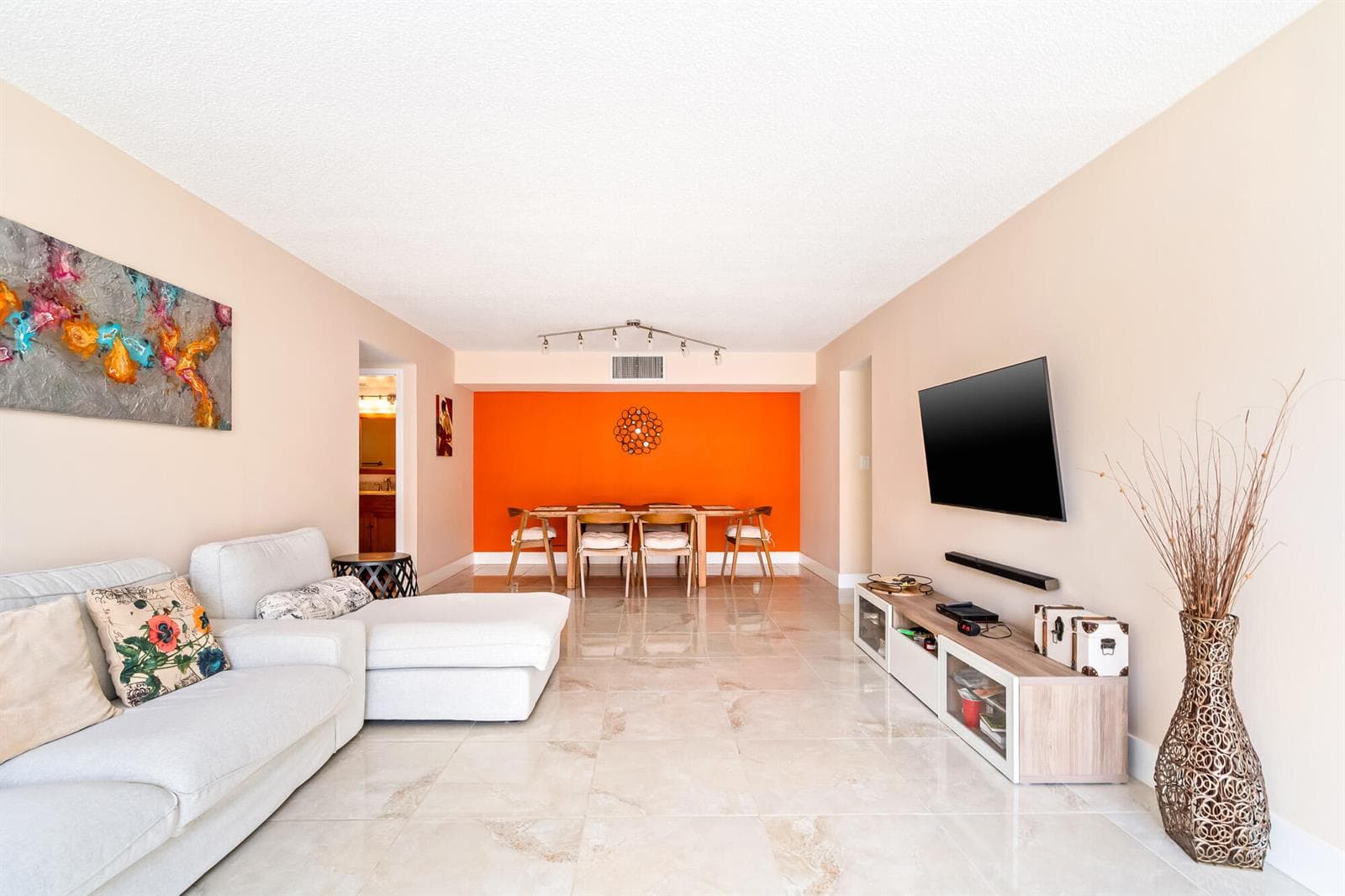 2000 Atlantic Shores Boulevard Apt 410 photo 16