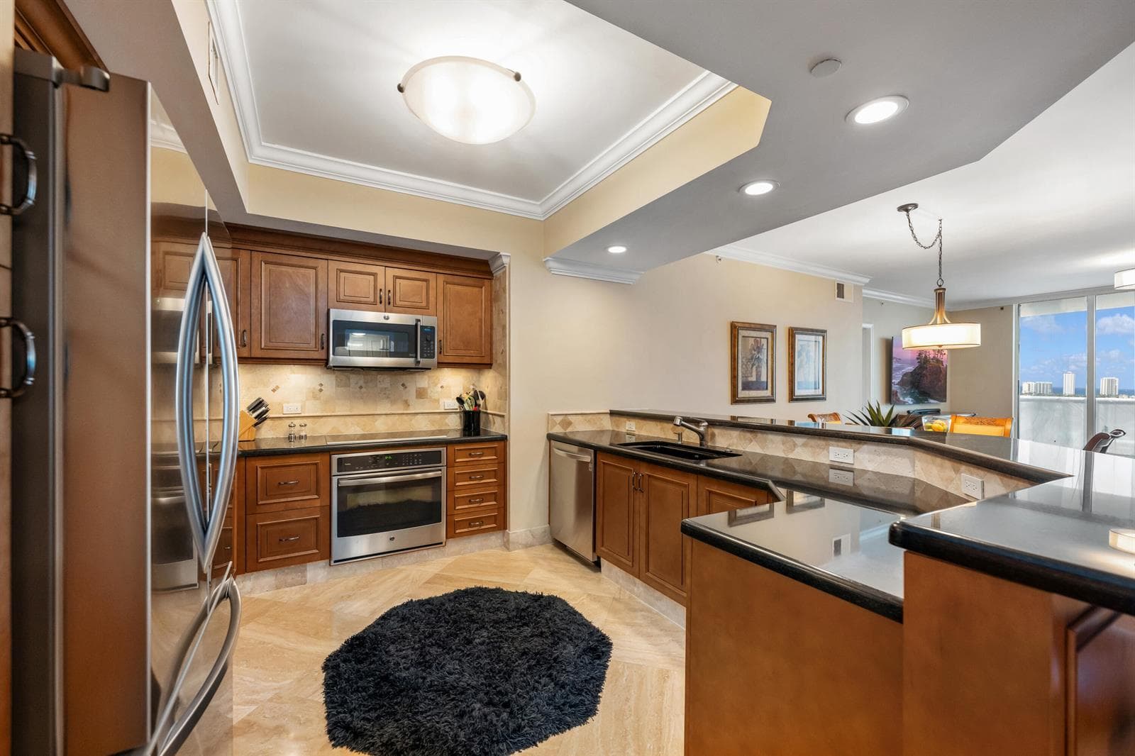 2640 Lake Shore Drive 1811 photo 16