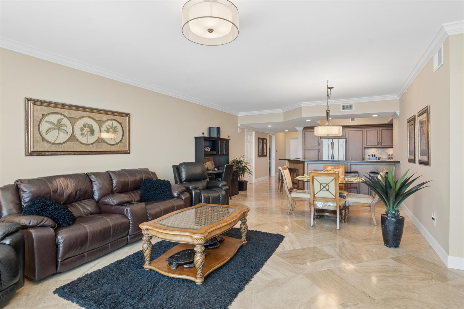 2640 Lake Shore Drive 1811 photo 12