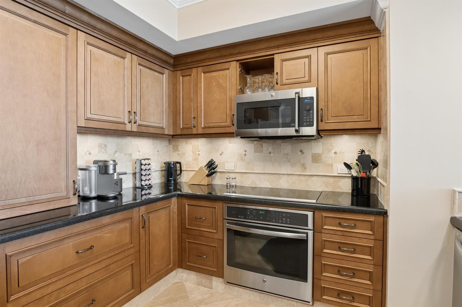 2640 Lake Shore Drive 1811 photo 20