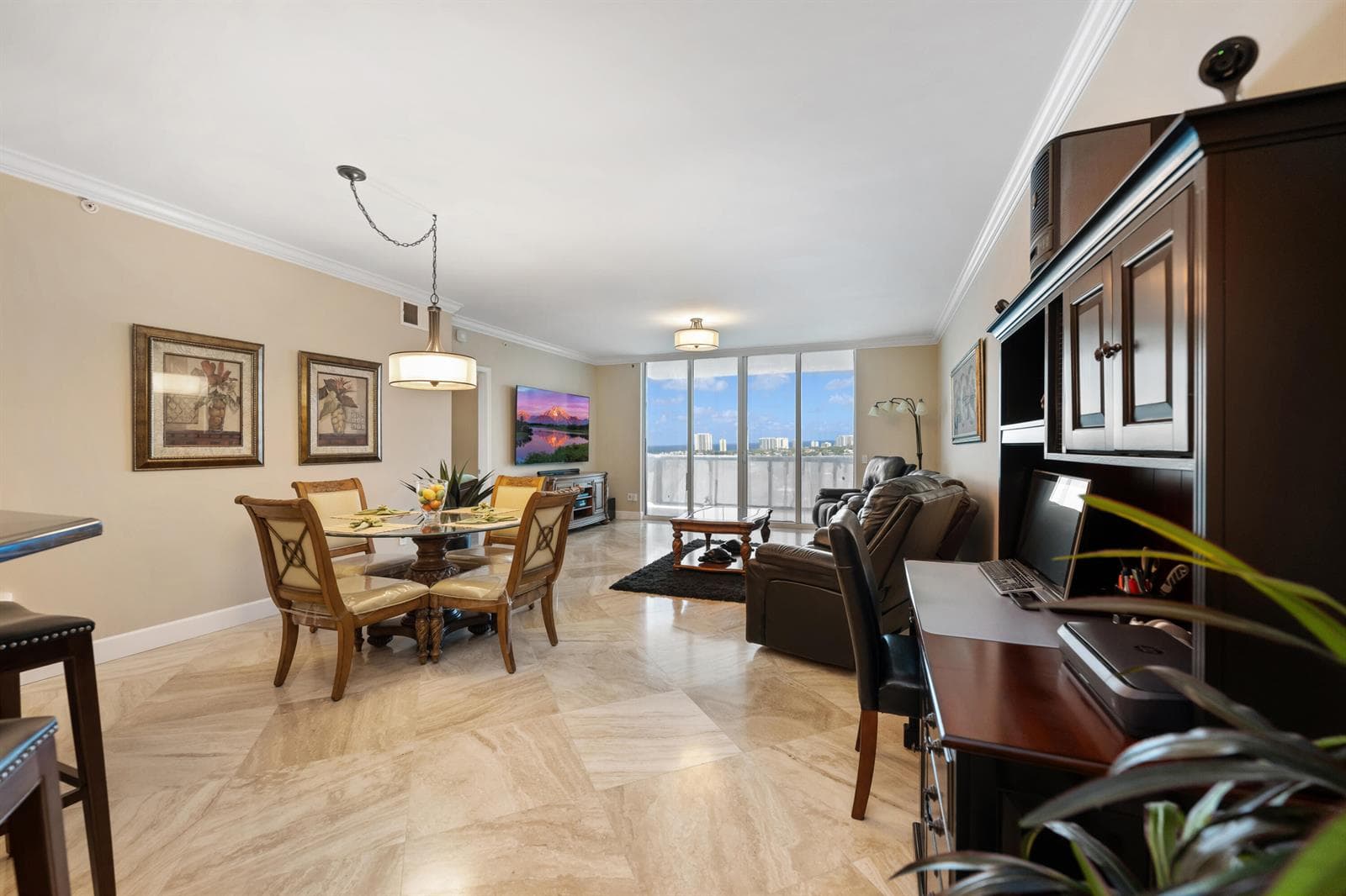 2640 Lake Shore Drive 1811 photo 10