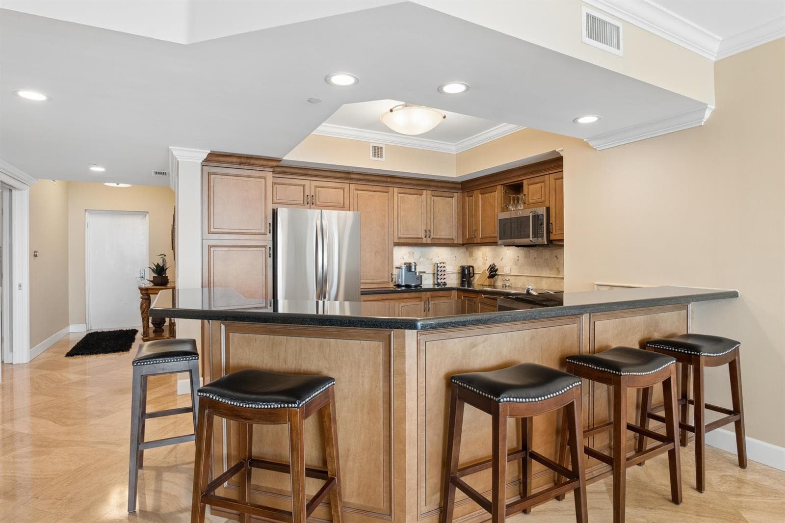 2640 Lake Shore Drive 1811 photo 19