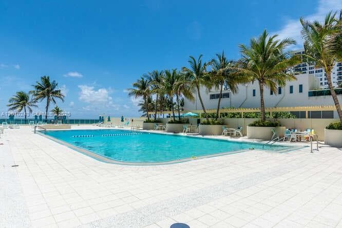 2501 S OCEAN DR 637 photo 2